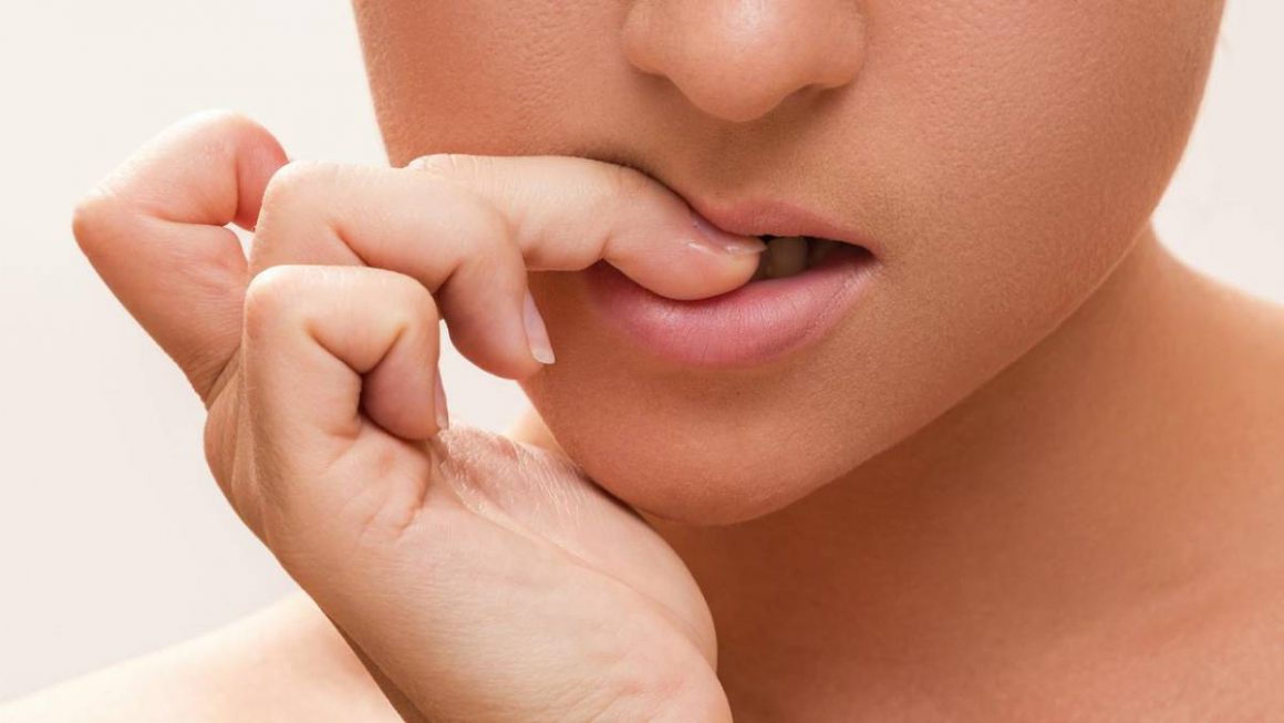 Morderse las uñas afecta a nuestra salud dental